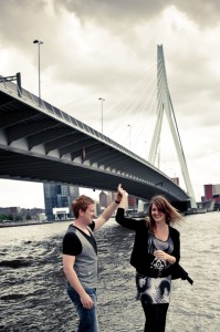 Ontspannen fotoshoot met Rotterdam als decor