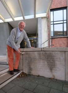 Opnieuw de eerste steen door Jan Plesman